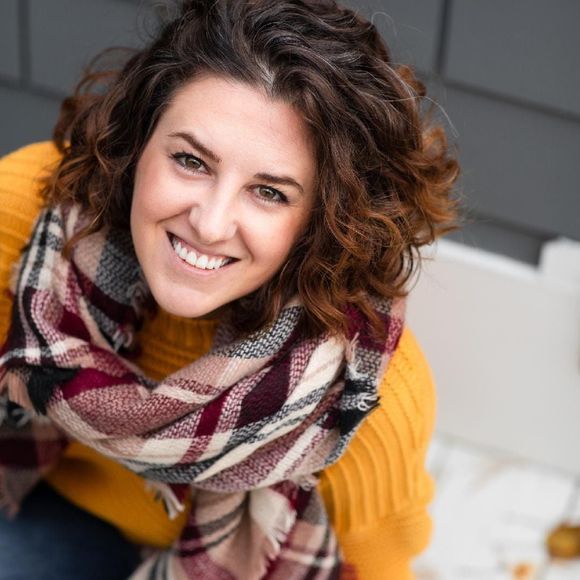 Meet your Posher, Amy - Picture 1 of 1